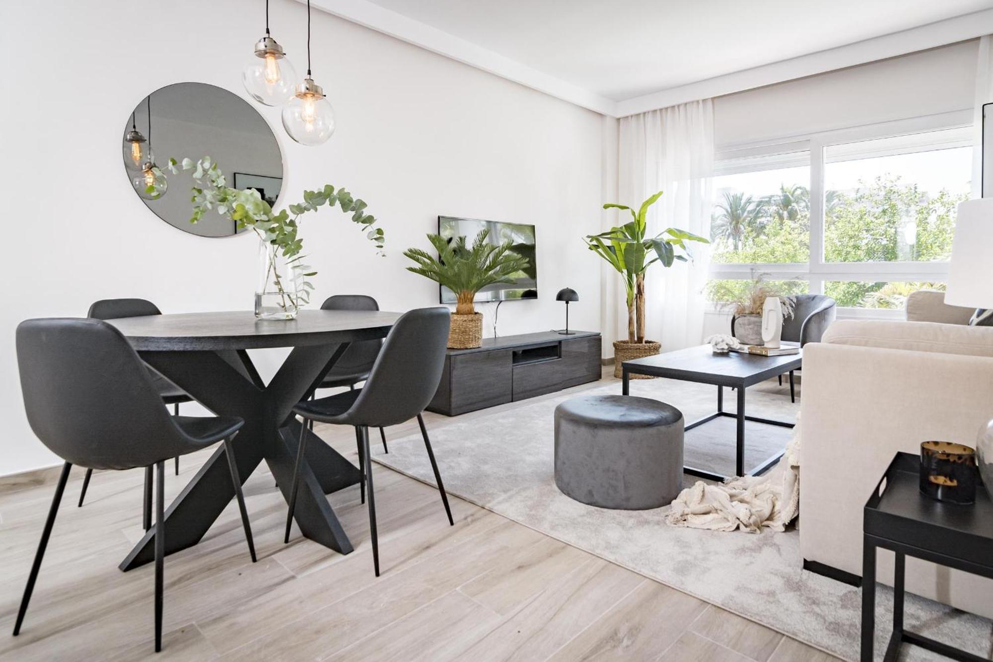 Pr - Stunning Flat Front Line Beach Puerto Banus Marbella Esterno foto