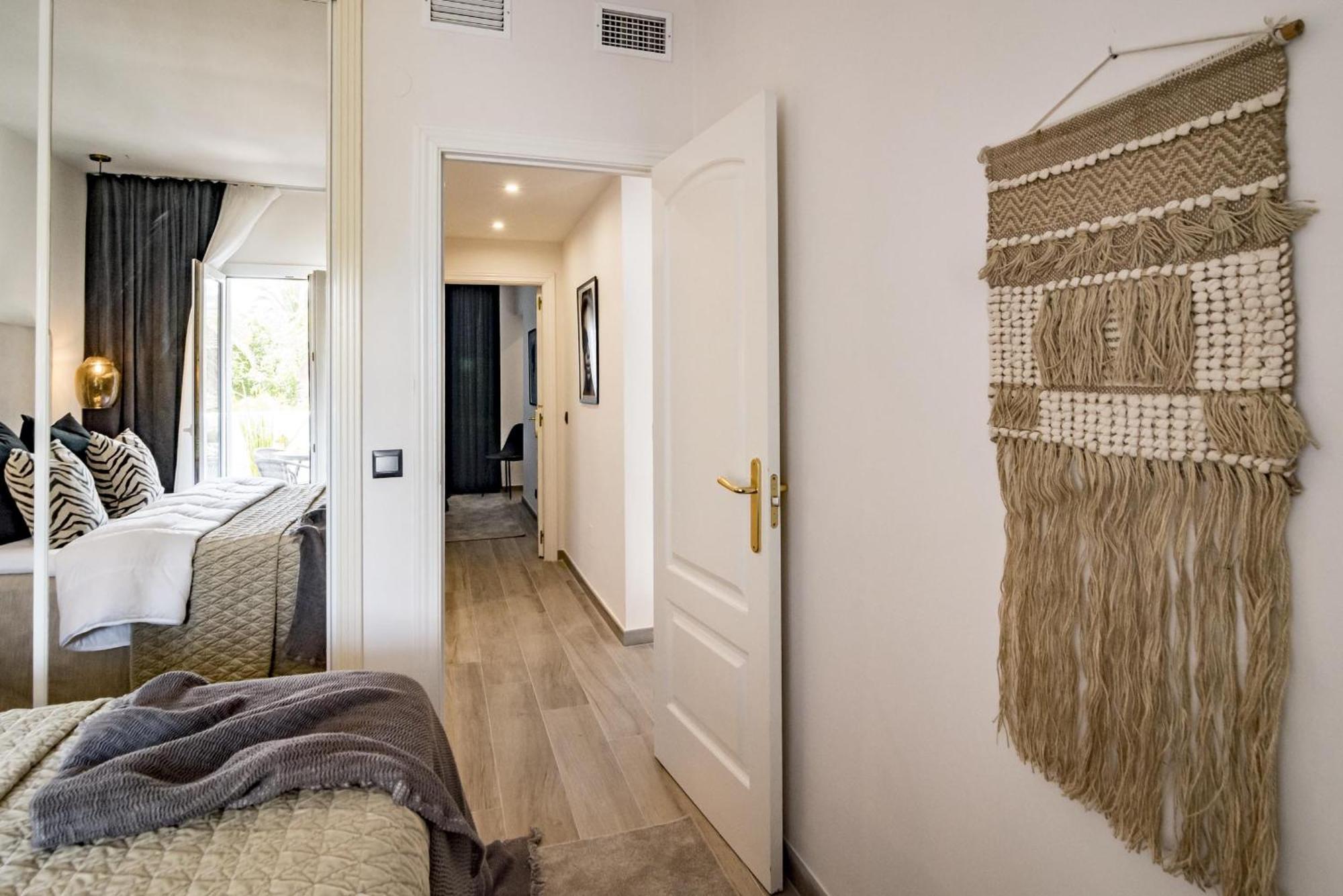Pr - Stunning Flat Front Line Beach Puerto Banus Marbella Esterno foto