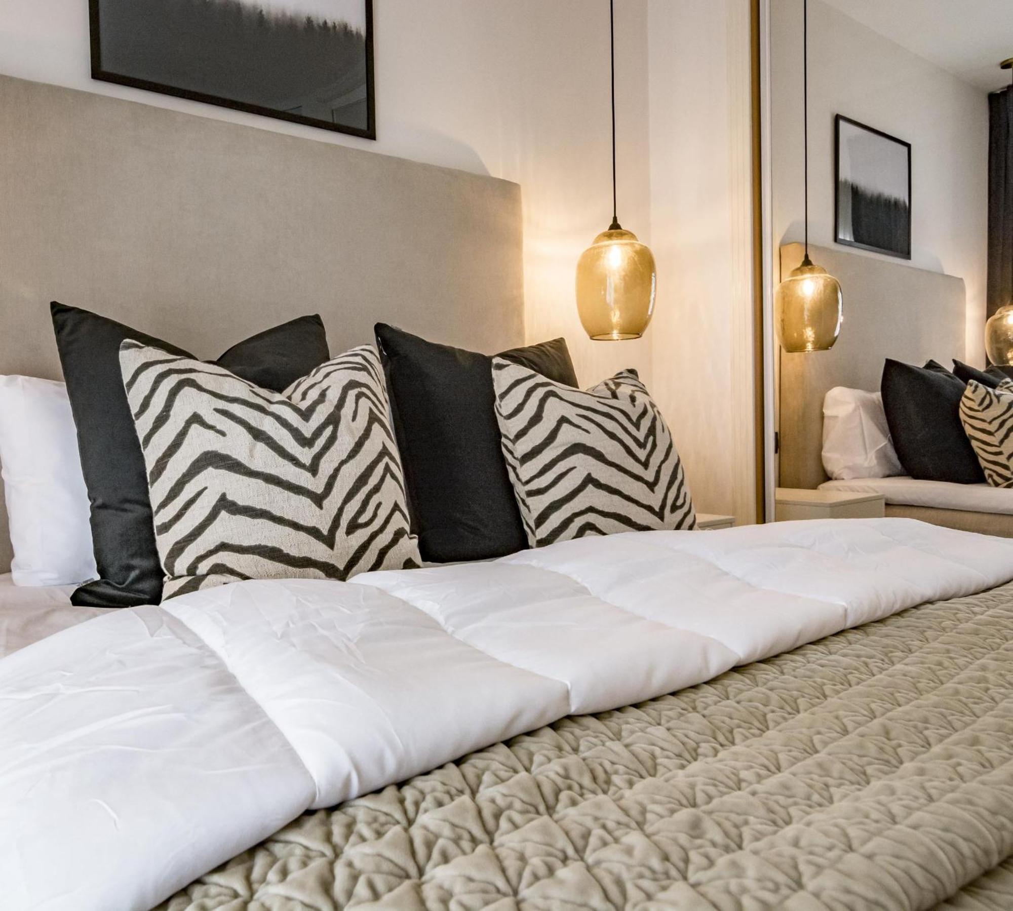 Pr - Stunning Flat Front Line Beach Puerto Banus Marbella Esterno foto